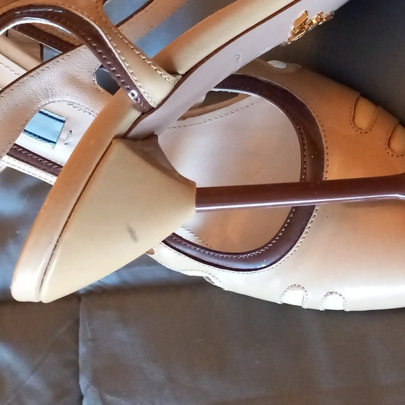 Host Pick - PRADA Pumps - Picture 5 of 6